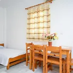 Golden Glyfada Daire *