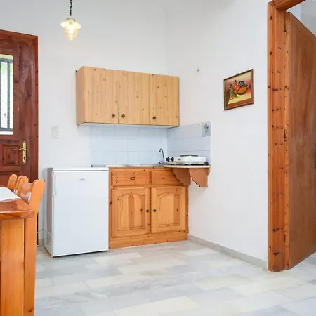 Golden Apartment *