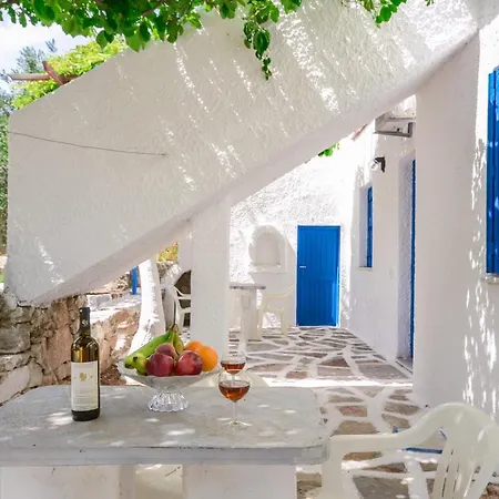 Golden Glyfada Apartment